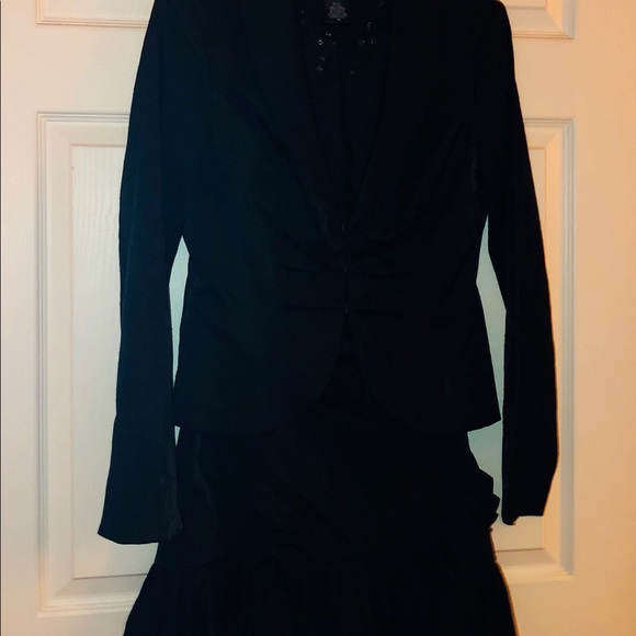 Guess black satin/jacquard jacket & miniskirt - Picture 3 of 7